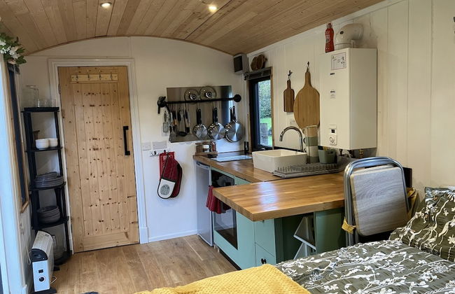 1 Bed Converted Railway Wagon Near Crickhowell - Foto 4