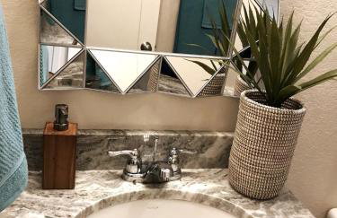 Discover the Riverwalk from New Craftsman Family Home - Foto 40