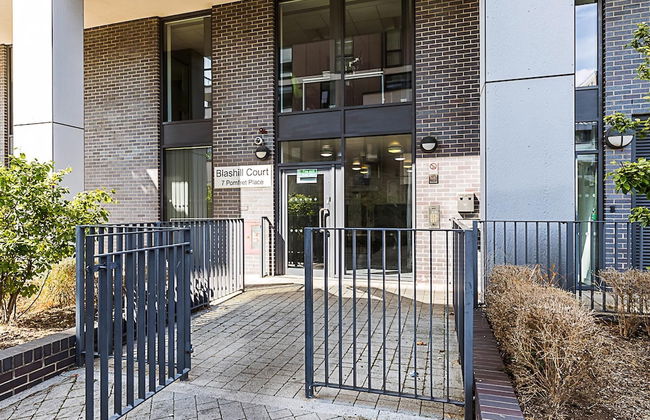 Stylish Canary Wharf Retreat For 2 - Foto 24