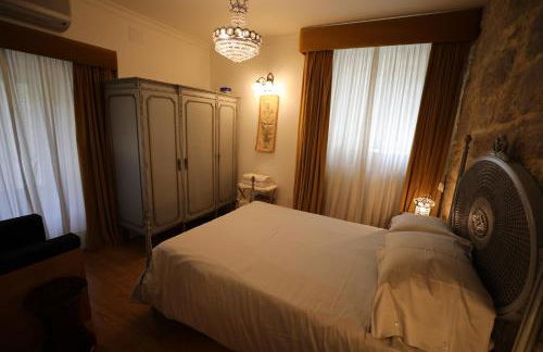 Swimming Pool Bedroom at Casa dos Macieis, Camino Santiago direct access & Optional Agritourism - Foto 40