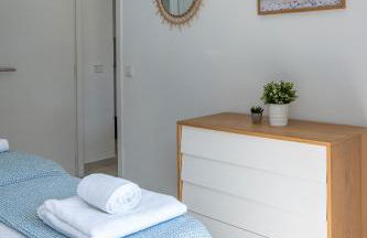 Sunny apartment 1B with balcony & pool in canyamel - Photo 18