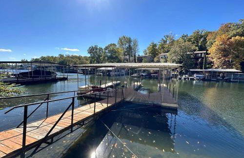 Lake It Easy - Waterfront Getaway with 7 Bedrooms - Foto 43