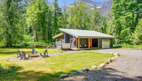 Deck, Hot Tub and Views Sleek Getaway in Index! - Foto 1