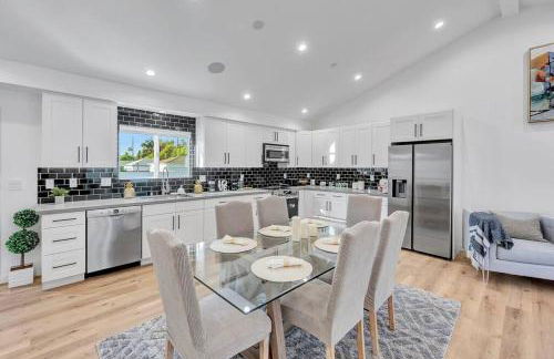 LA Home near Universal Studios and Hollywood - Foto 27