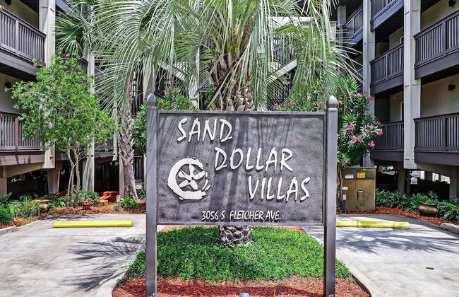 Newly Remodeled Oceanfront Condo with Salt Water Pool and Private Walkway to Beach by RedAwning - Foto 39