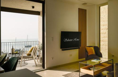 SalvatoreHomes - Luxurious Dreamview Waterfront Apartment in Torri del Benaco with Pool - Casa Azura - a 5 Star Luxury Collection at Lake Garda - Foto 8