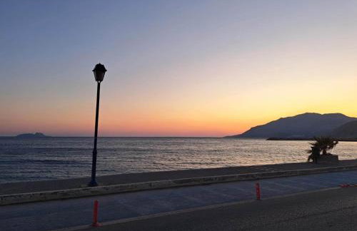 Alkioni Suites , beachfront, with sea view - Foto 17