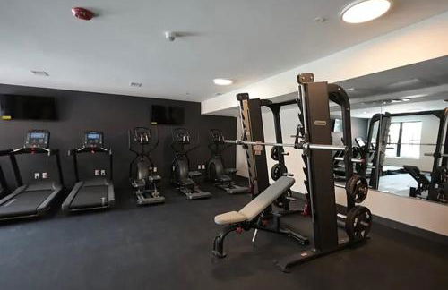 Opulence in Olive 4 bedrooms, 4 baths with 10 beds, Park 2 cars FREE - Foto 26