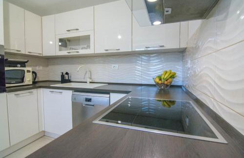 Stone house with pool Ljubica - Photo 21