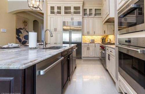 Luxury 7-Bedroom Reunion Retreat With Home Cinema & Pool - Foto 10