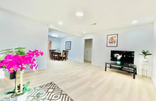 5bedrooms 3baths 5 beds new renovation 1800sf - Foto 1