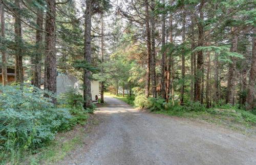 Hanging Glacier Chalet - Photo 23