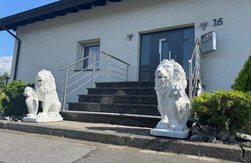 Villa Kaja by Maggie mit Pool, Kamin und traumhaftem Blick auf den Möhnesee - Foto 79