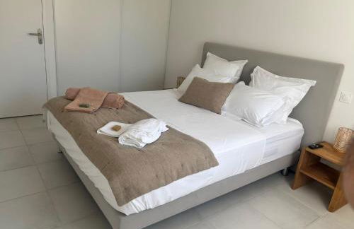 Very comfortable air-conditioned 2 rooms with direct beach access and a free parking - Foto 6