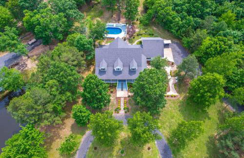 Spacious Getaway By Wolf Pen Gap 15 Acres and Pool! - Foto 41