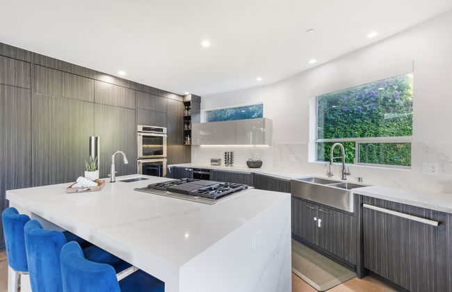 Lindenhurst - Photo 10