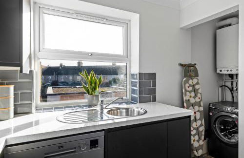 Cosy 2 Bedroom Flat in East Ham, Close to Excel - Foto 7