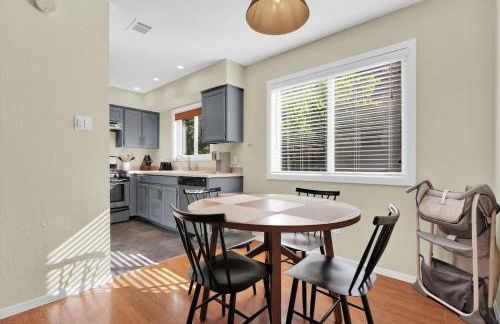 Zilker Home 3 Bedroom 2 Bath with Backyard - Foto 7