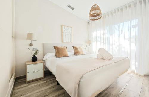 AZZ Sevilla Torre de la Plata Apartamentos - Photo 6