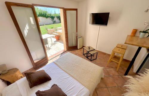 Studio avec jacuzzi et piscine - Foto 8