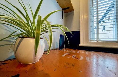 Stylish and artistic flat in Southend on Sea - 2 Double Bedrooms, Free on-street parking - Foto 50