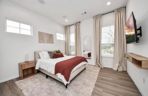 Houston Townhome NRG, Med Center, Downtown, Free Parking - Photo 2