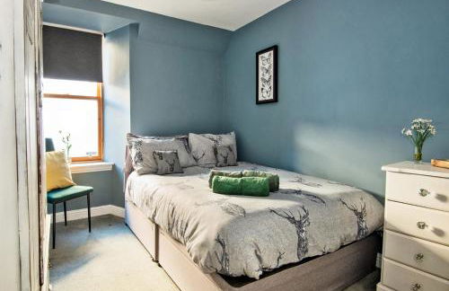 Charming 2 Bedroom Flat in the Heart of Kirriemuir - Foto 34