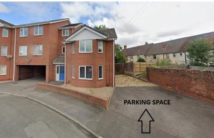 Comfy 2-bedroom Flat with Private Parking - Foto 3