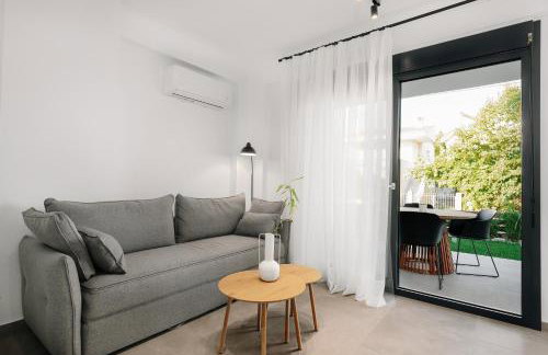 Kyan Executive Suites - Photo 18