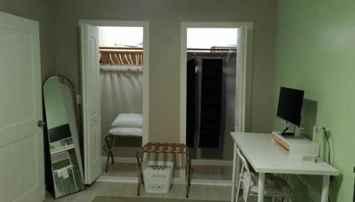 King Bed Creekfront Retreat in Jacksonville - Foto 5