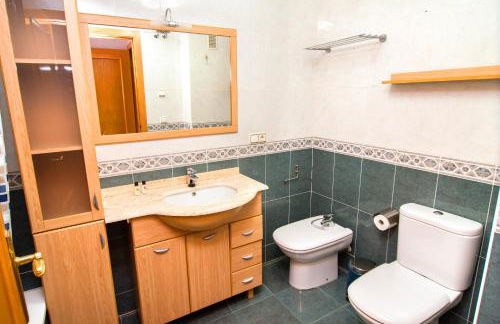 Apartamento de 4 dormitorios muy céntrico en San Juan Pueblo a tan sólo 2,5 km de la playa de San Juan y Muchavista - Foto 9