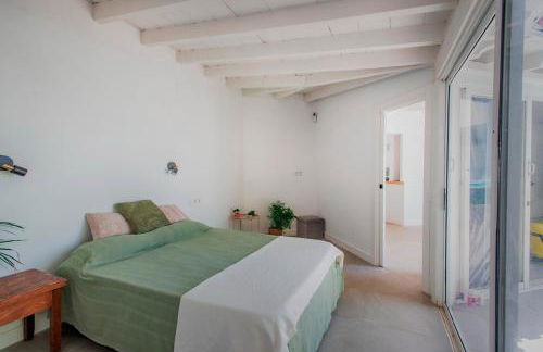 Countryside Elegant 4-Bedroom Suite, Pool & Garden - Foto 8