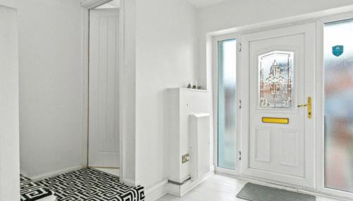 Spacious 3 Bedroom Home in Aintree - Foto 4