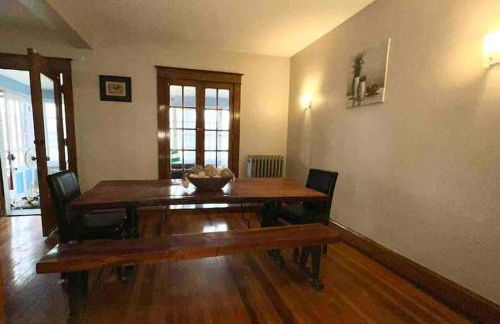 Vintage cute house 5 min from the beautiful Falls! - Foto 17