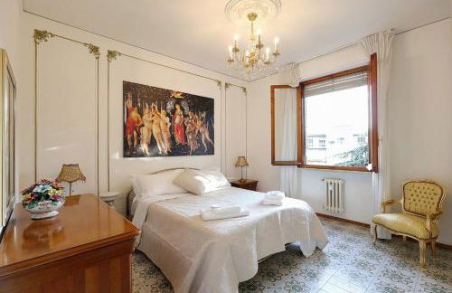 Near Airport and City Center - Foto 1