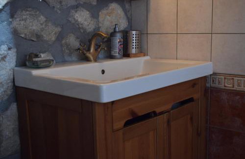 Arli House - Photo 18