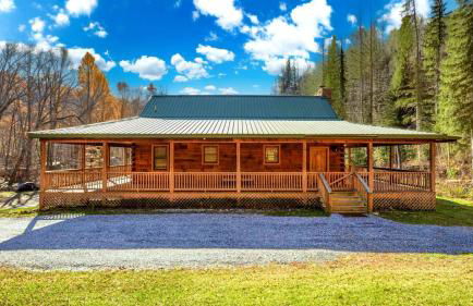 Charming Blue Ridge Cabin Private Pond and Waterfall Deer Haven by AvantStay - Foto 4