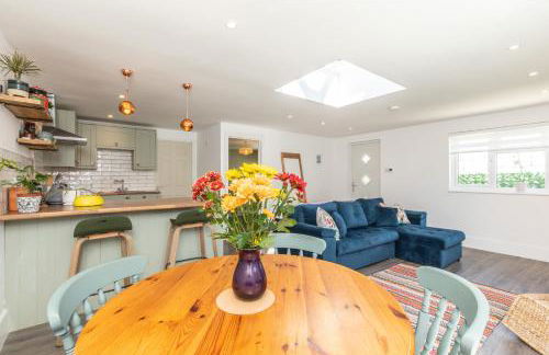 Beach, hills, food, scenic walks-The Kelp house. - Foto 1