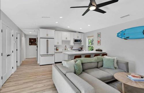 The Quaint Cardiff Hideaway with Pak N Play - Foto 5