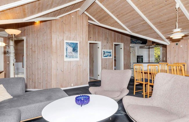 8 Person Holiday Home in Skals - Foto 16