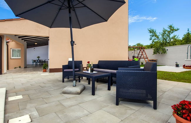 Idyllic Getaway Holiday Home With Pool - Foto 40