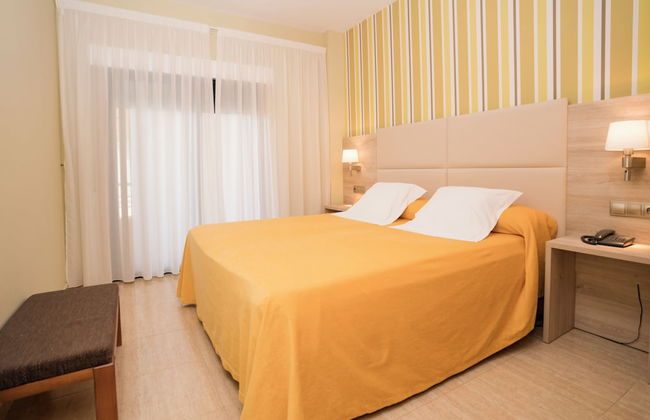 Aparthotel Atlántico Resort - Photo 12