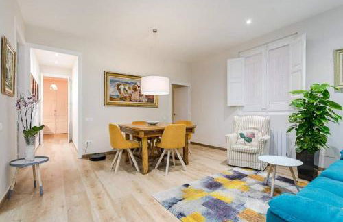 Lovely Designed House Connected To Center - Foto 9