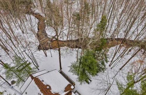 New, Spacious and charming, with a river view, conveniently located near skiing and golf - Foto 28