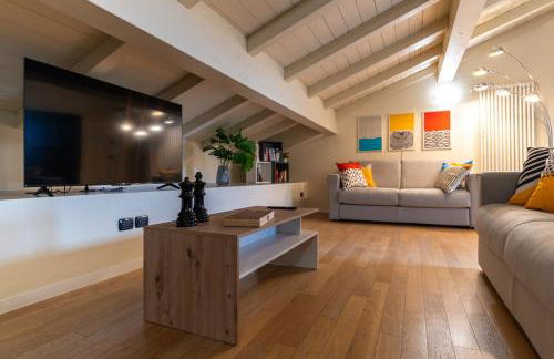 BolognaCentro 9 People Loft Private Lift and Terrace - Photo 53