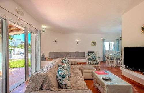 Villa Amendoeira-POOL HEATED - By Algarkasa - Foto 28