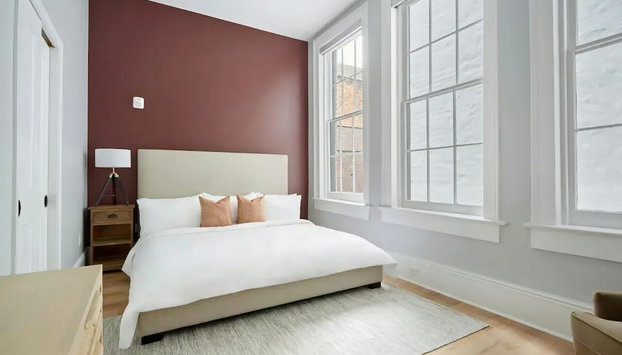 The Harlequin by AvantStay - Photo 4, Room