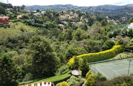 Belíssima COBERTURA no Condomínio Switzerland, o conforto que toda família merece - Foto 2