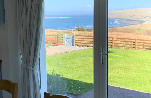 Driftwood Cottage - Photo 3