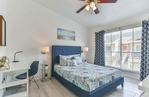 Coastal Paradise Condo with 2 Bedrooms and Pool - Foto 12